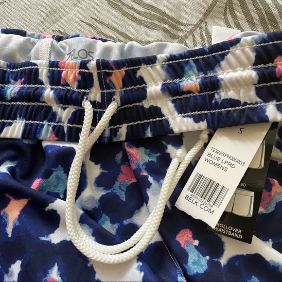 Zelos Printed Sports Bra and Tulip Hem Shorts Set - Picture 11 of 11